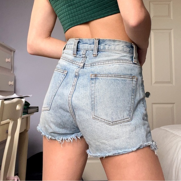 Brandy Melville Light Wash Denim Cutoff Shorts - Picture 3 of 6